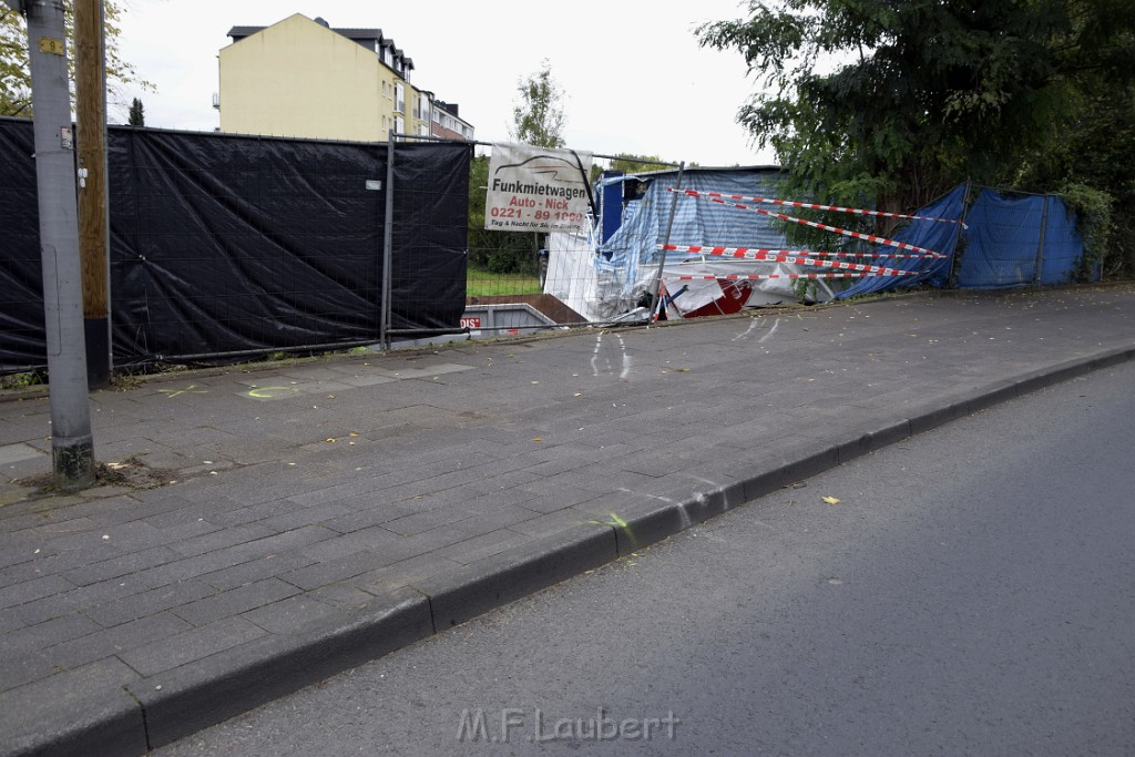 Einen Tag später VU Vingster Ring Lustheiderstr P04.JPG - Miklos Laubert